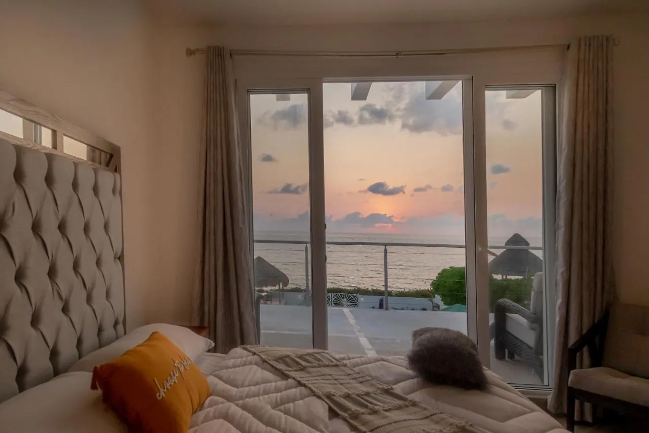 Casa Marina Ocean Front Isla Mujeres Villa