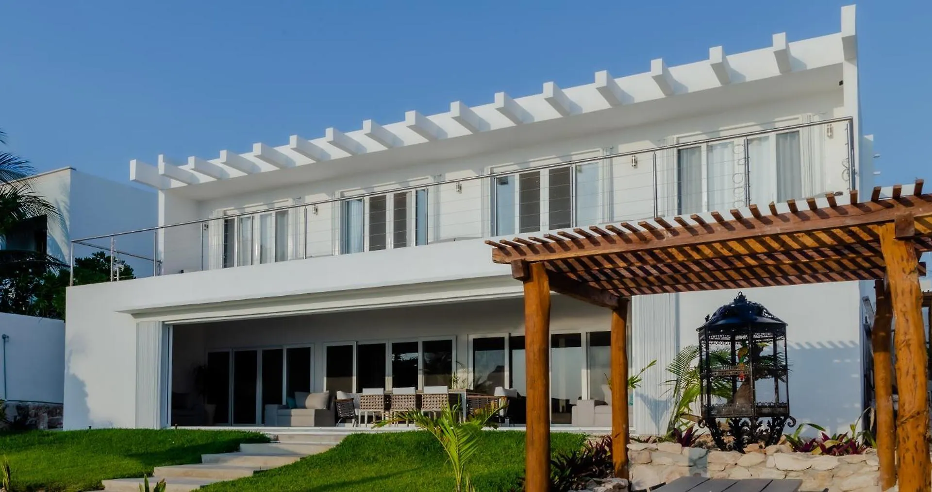 Casa Marina Ocean Front Isla Mujeres Villa