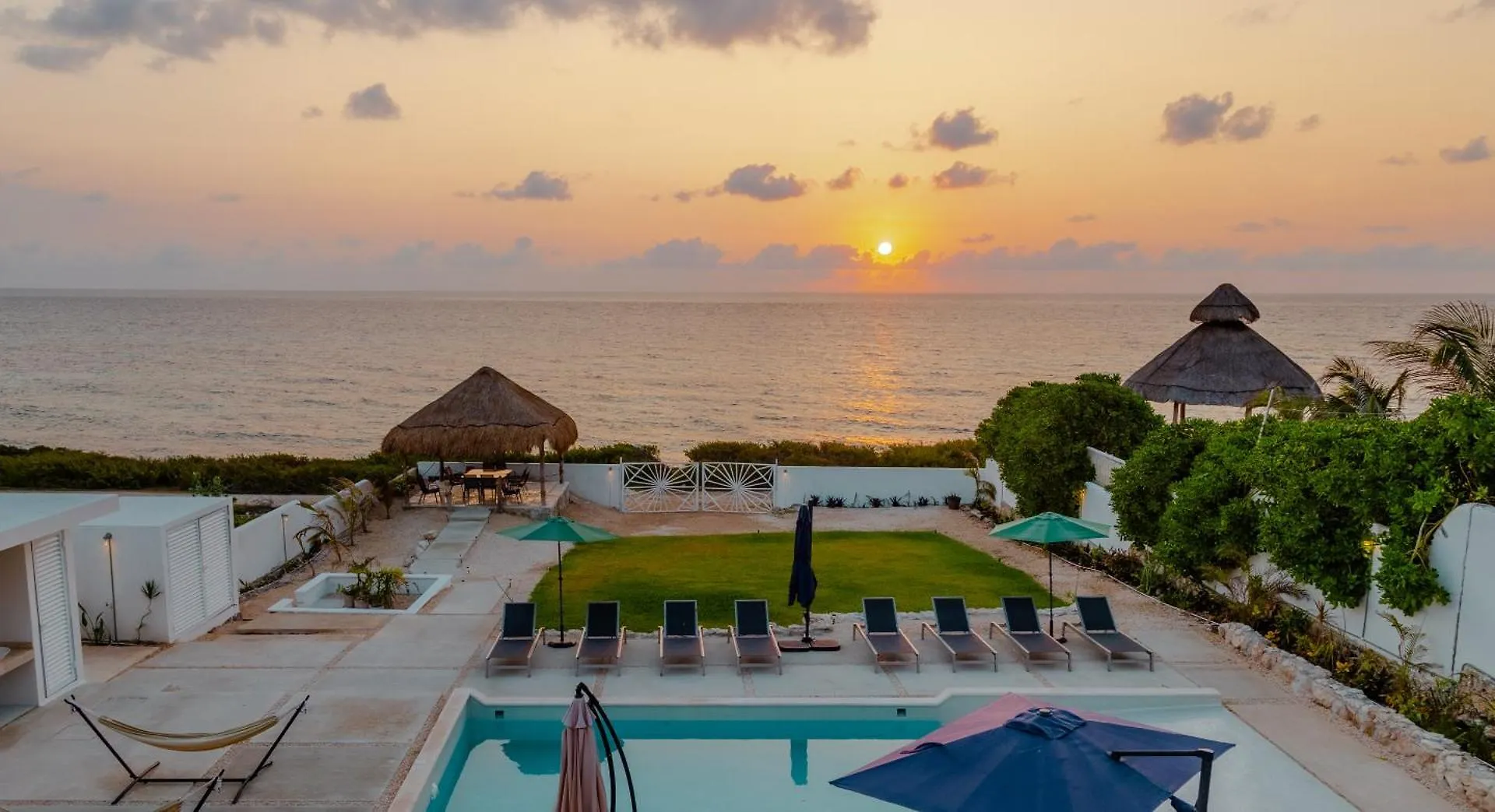 Casa Marina Ocean Front Isla Mujeres Villa