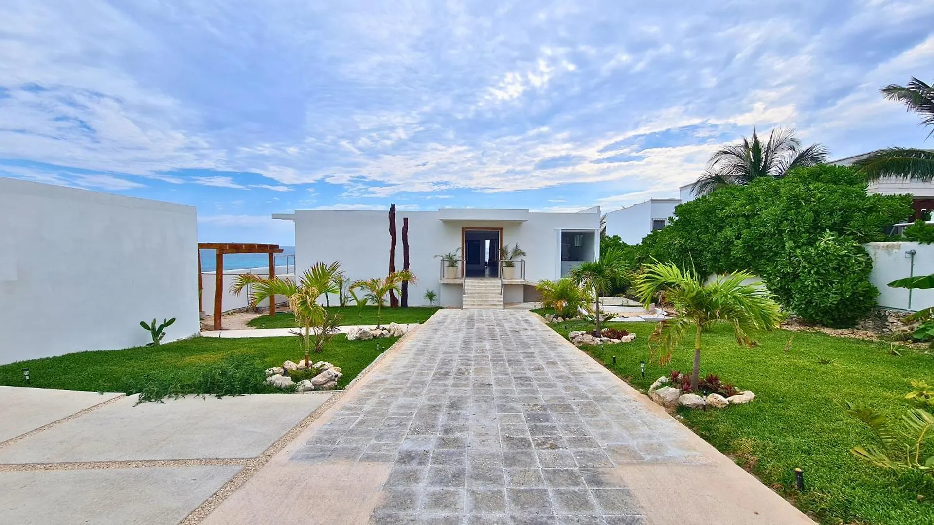 Casa Marina Ocean Front Isla Mujeres Villa